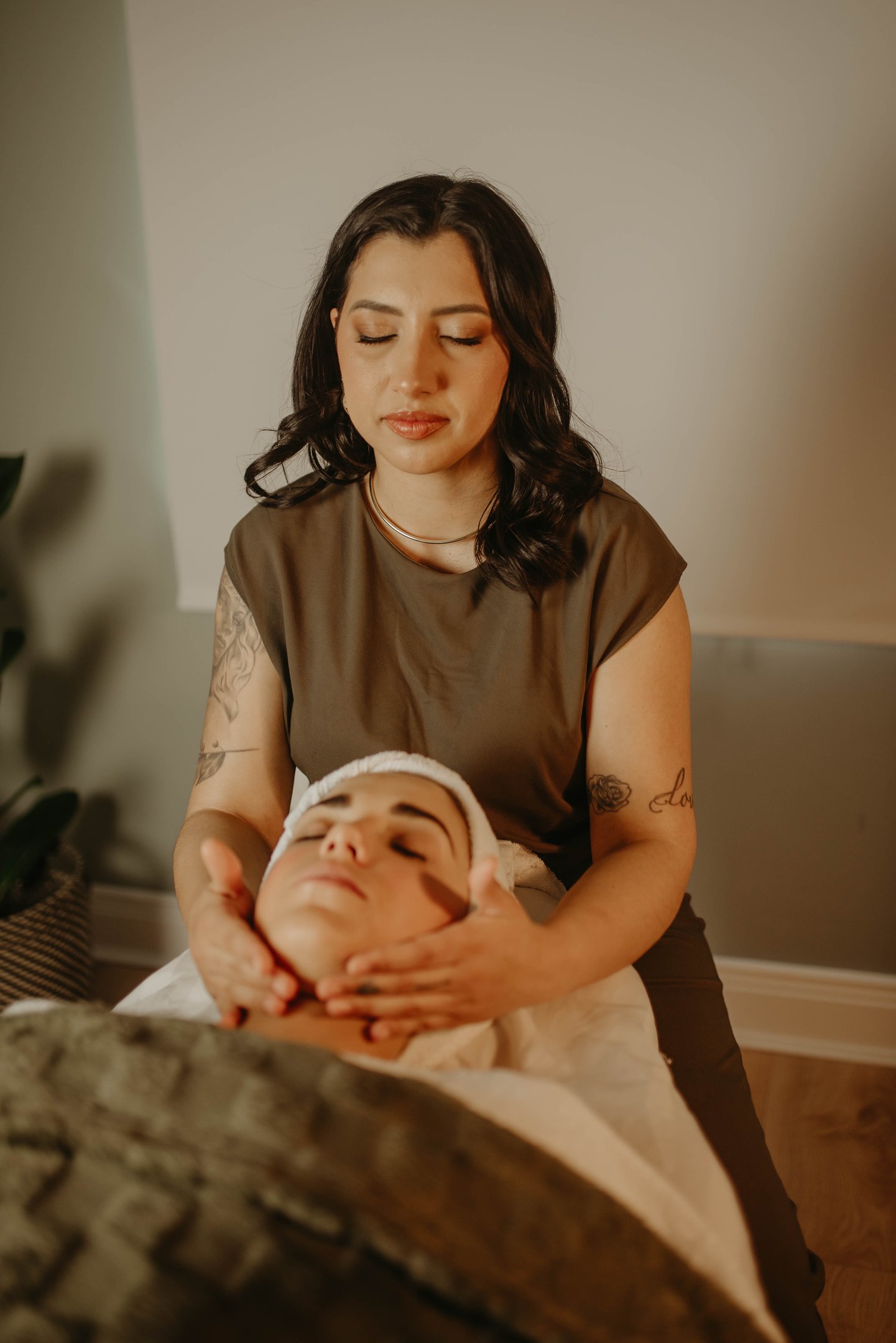 Essential Glow Facial